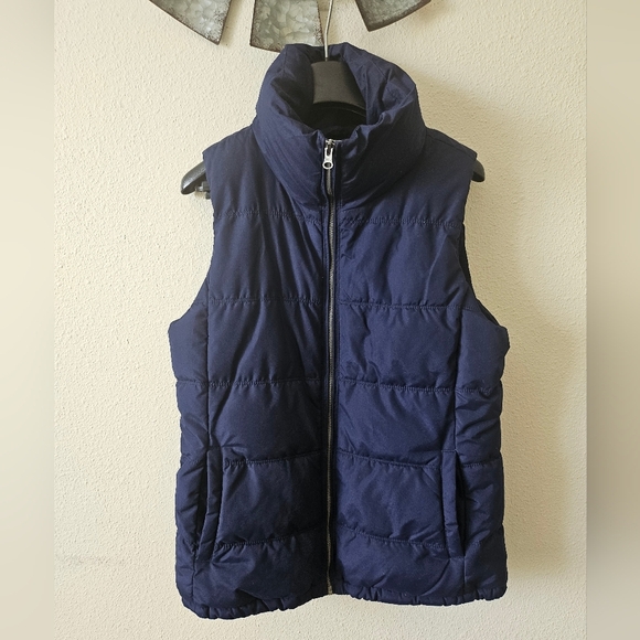 Old Navy Jackets & Blazers - Old Navy Women's Blue Puffer Casual Travel Winter Outdoor Vest Size M.